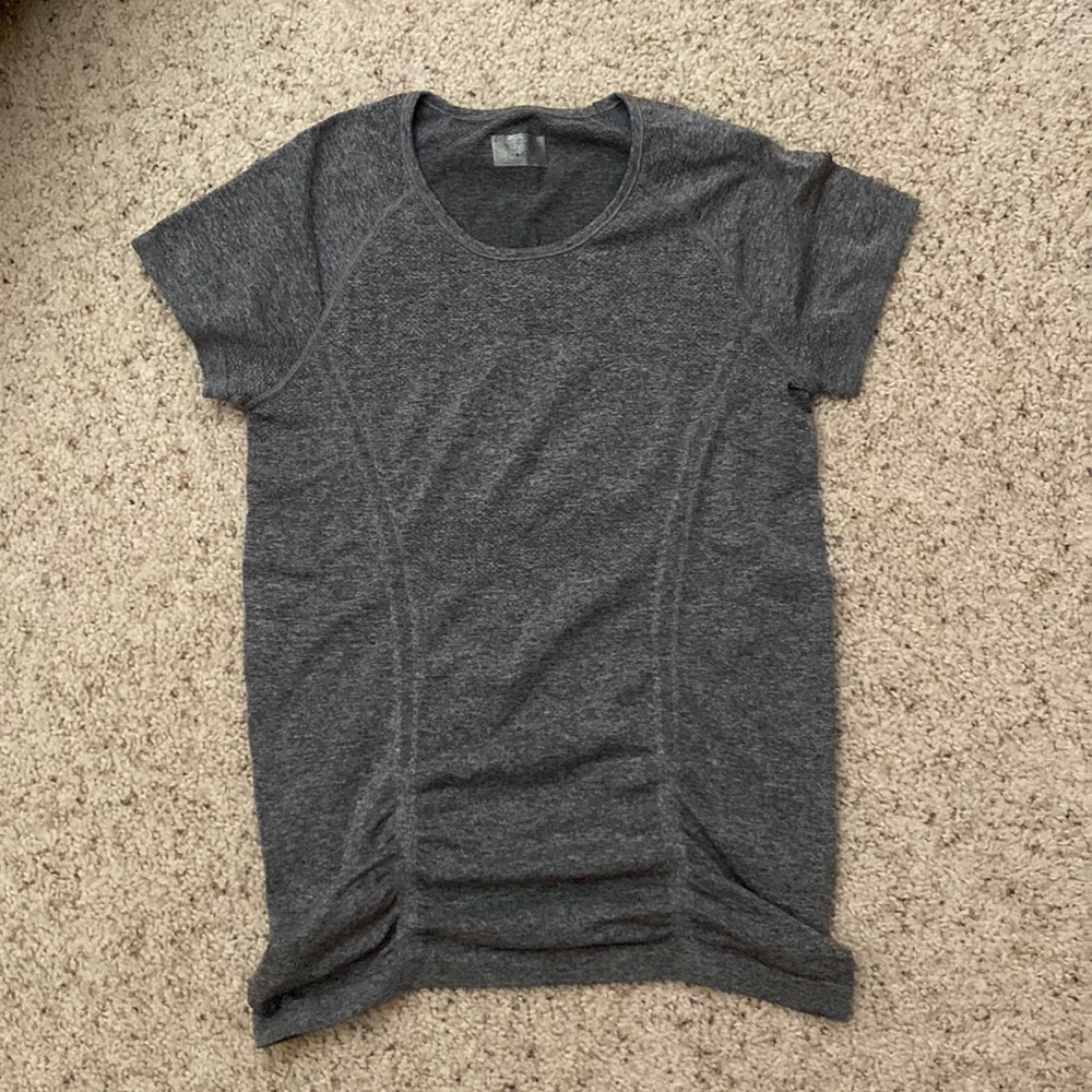 Athleta shirt